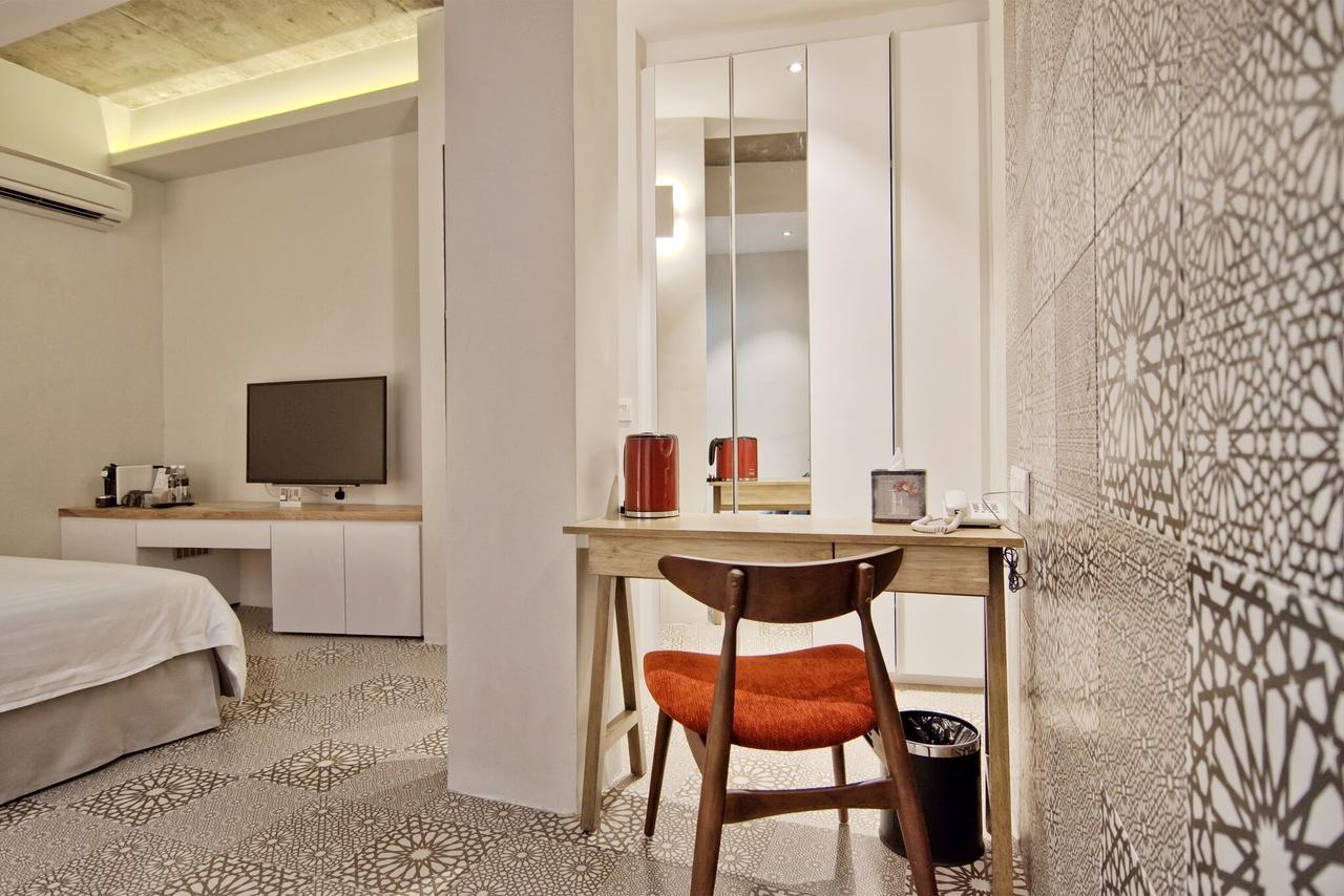 Timez Hotel Melaka Экстерьер фото