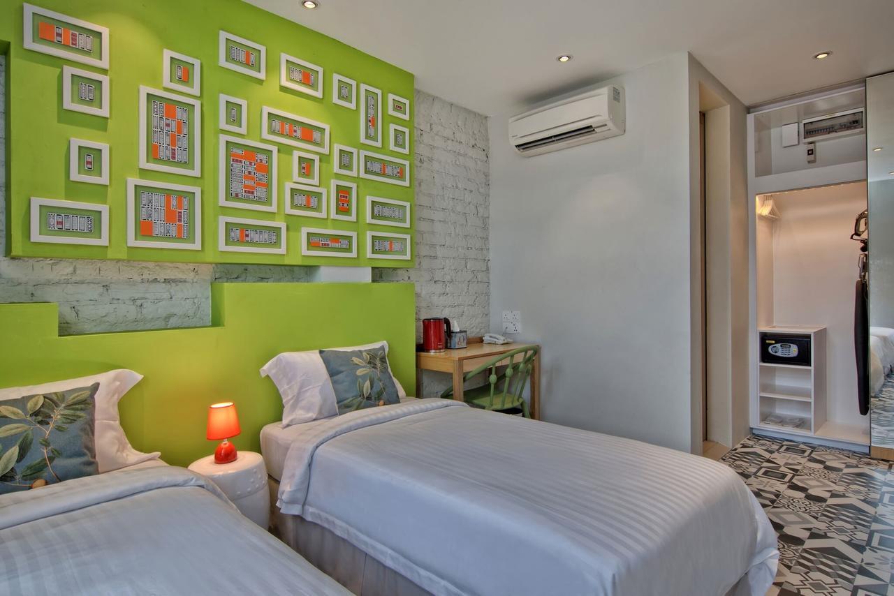Timez Hotel Melaka Экстерьер фото