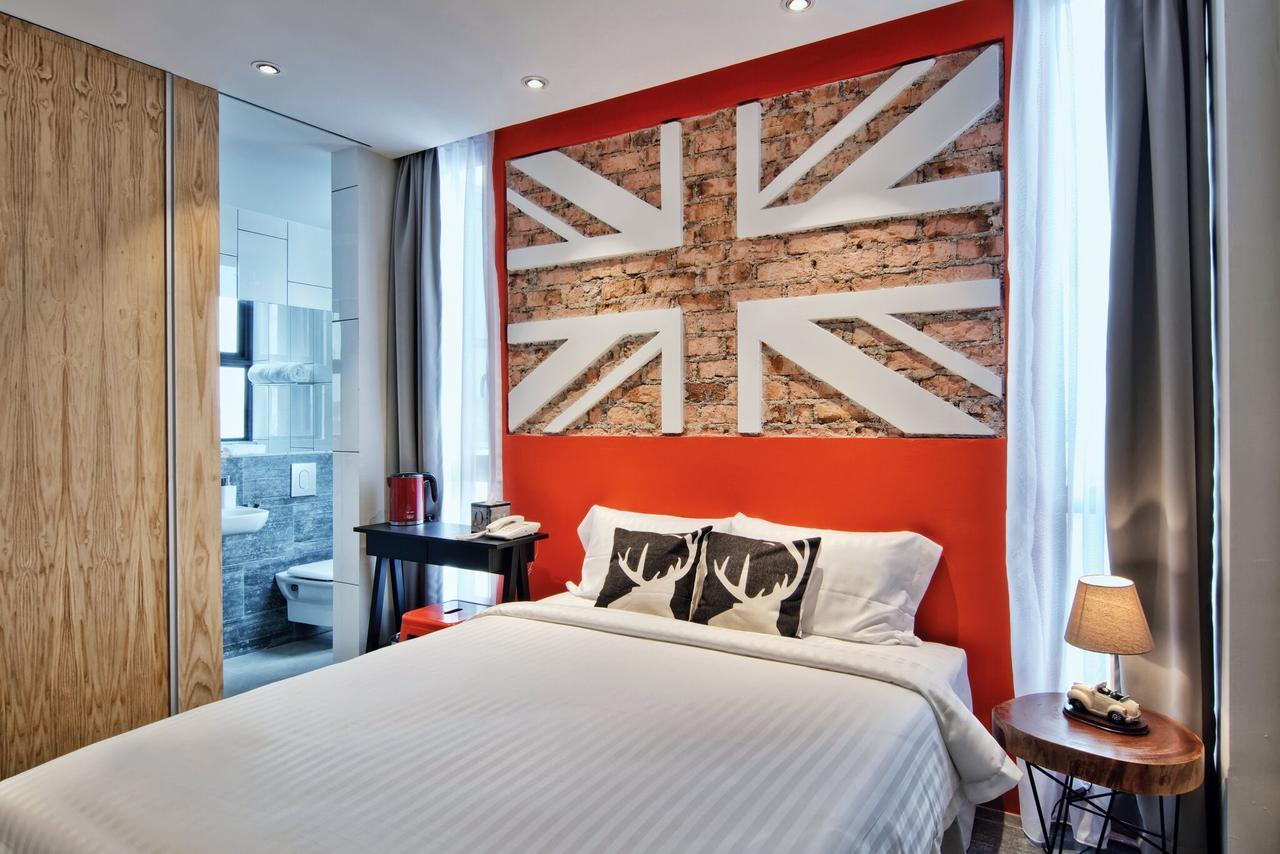 Timez Hotel Melaka Экстерьер фото