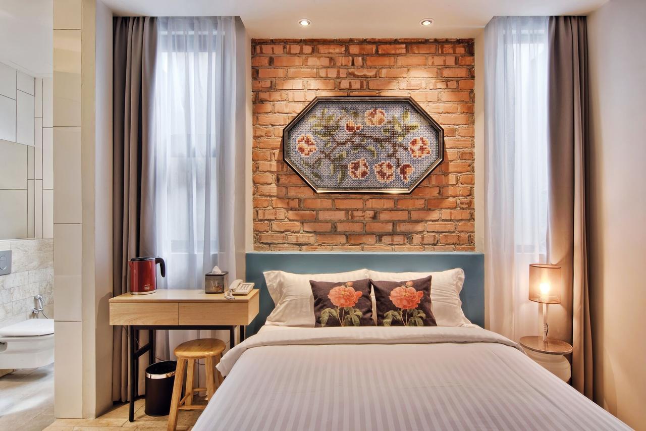 Timez Hotel Melaka Экстерьер фото